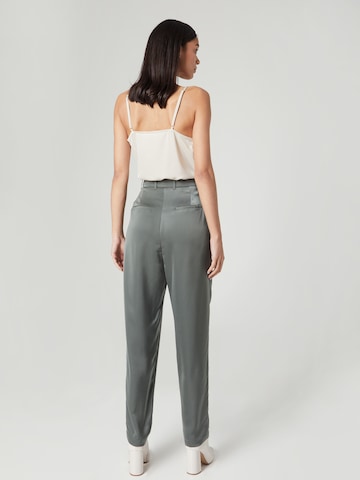 Guido Maria Kretschmer Women Regular Pleated Pants 'Giulia' in Grey