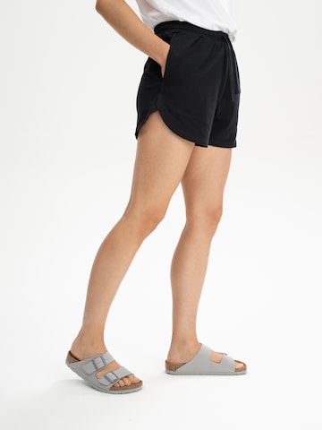 Regular Pantalon 'Sunyata' MELA en noir