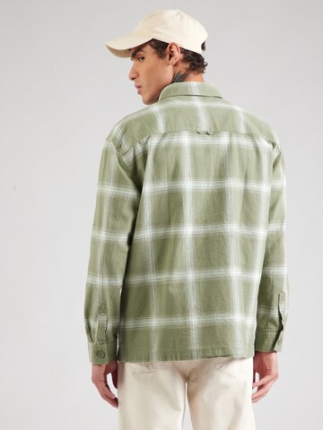 Tommy Jeans Regular Fit Hemd in Grün: Rückseite