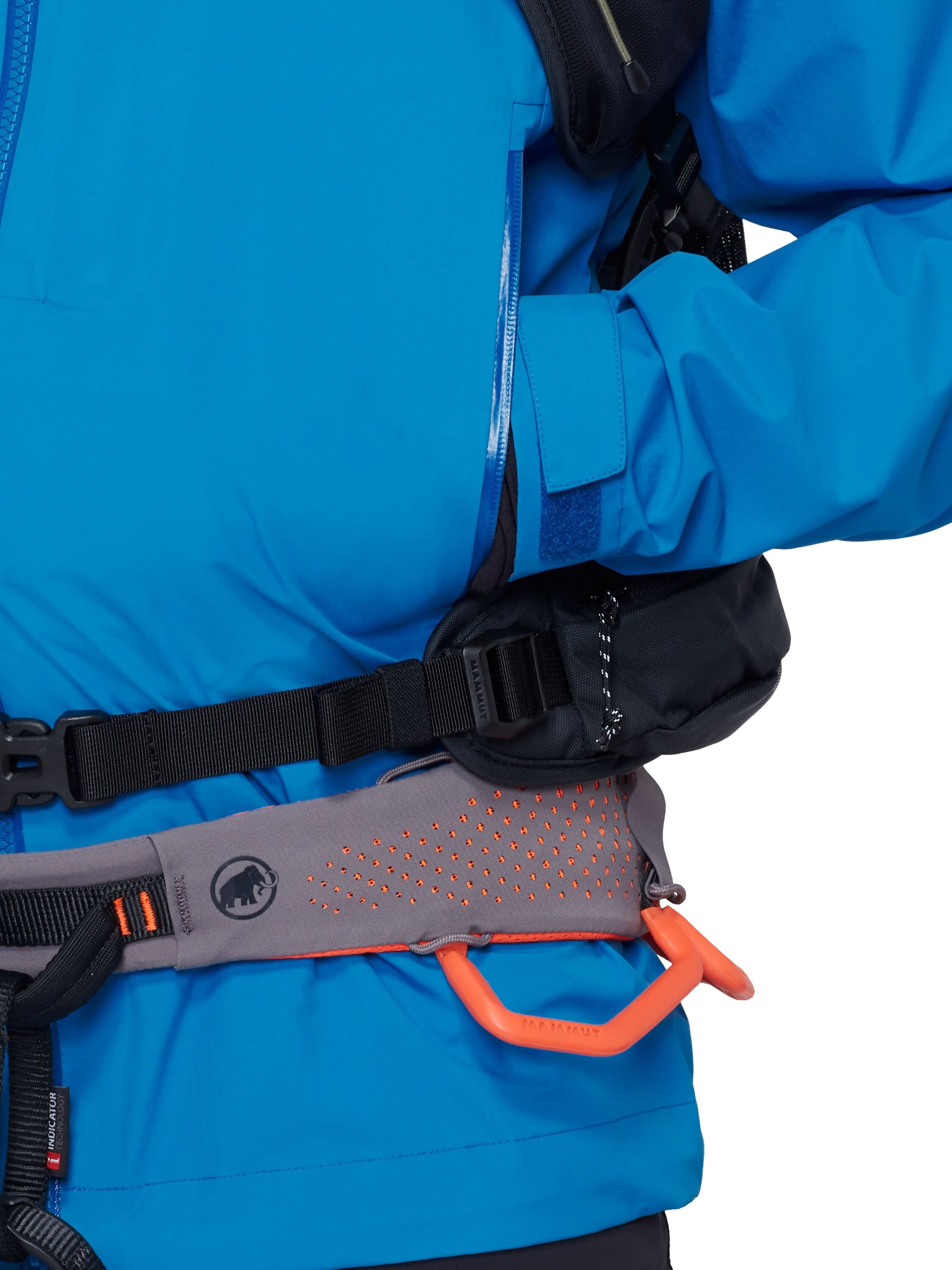 MAMMUT Athletic Jacket in Blue