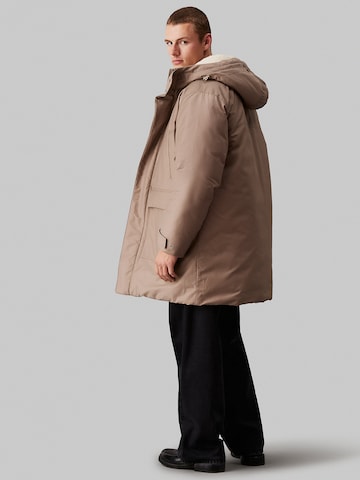 Calvin Klein Jeans Winterparka in Braun