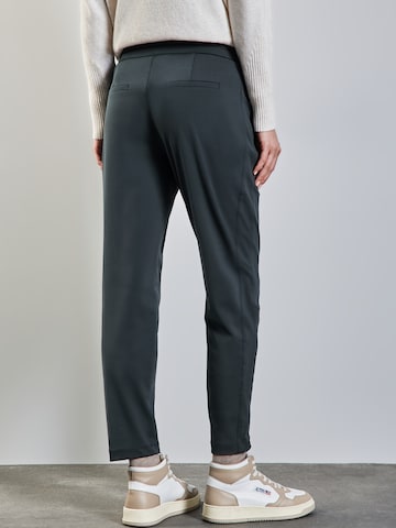 STREET ONE Loose fit Chino trousers 'Bonny' in Green