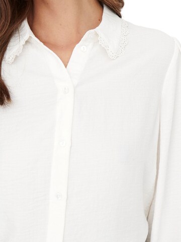 JDY Blouse in Wit