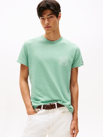 Tommy Jeans Μπλουζάκι σε πράσινο: μπροστά