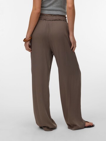 VERO MODA Regular Trousers in Brown