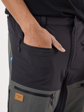 SWEDEMOUNT Regular Outdoorhose 'Lofoten'‌‌‌‌‌‌ in Grün