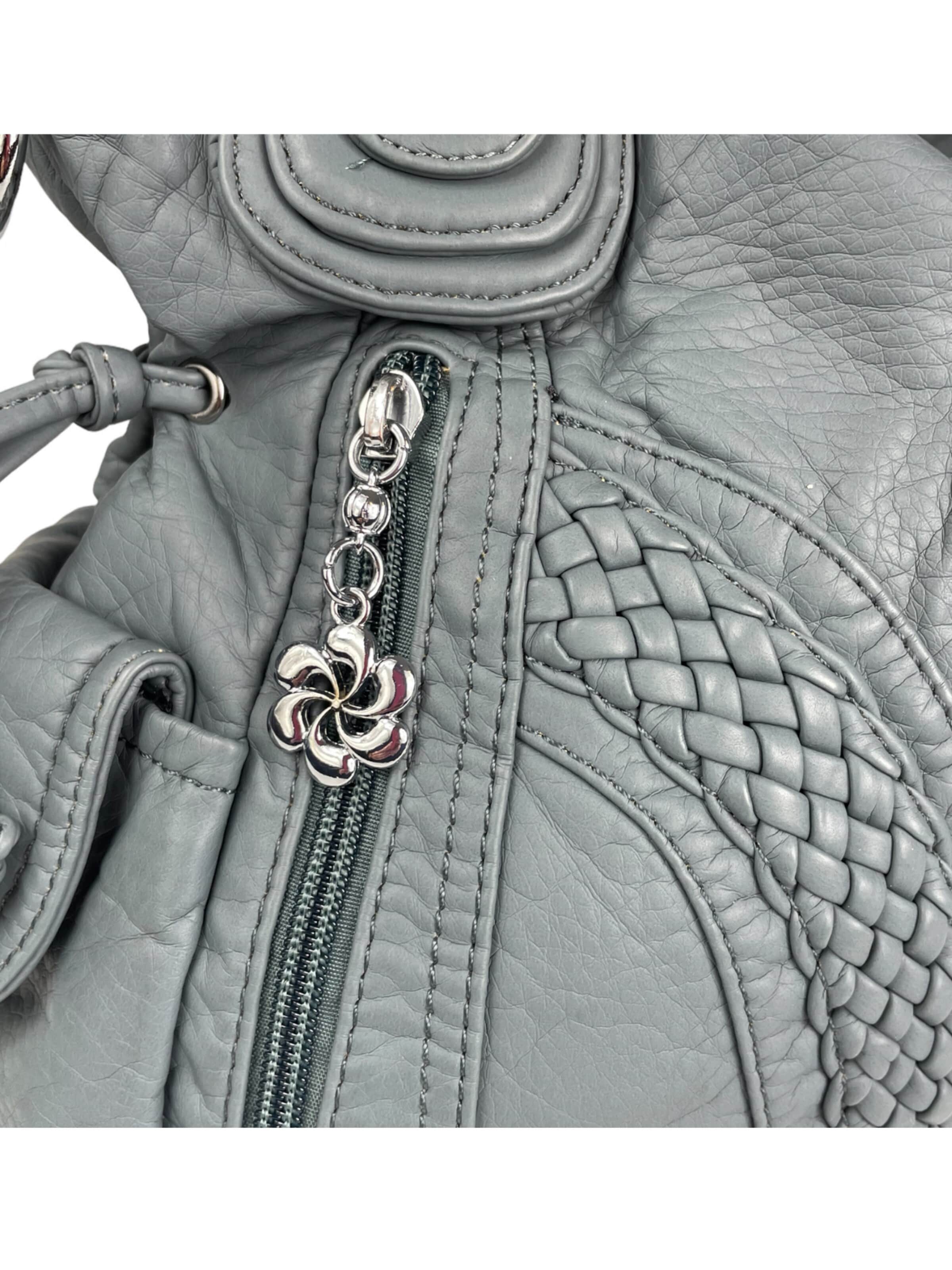 Kumixi Handbag in Blue
