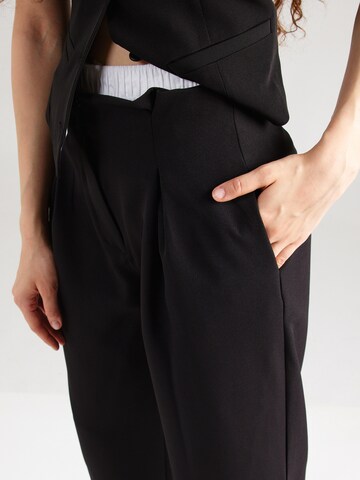 Warehouse Regular Pleat-Front Pants in Black