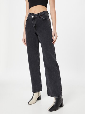 Wide leg Jeans 'RIGA' di ONLY in nero: frontale