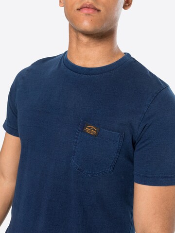 Superdry Tapered T-Shirt in Blau