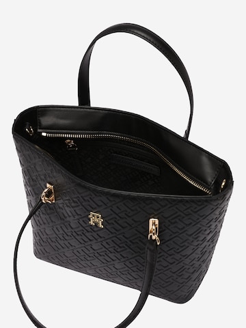 TOMMY HILFIGER Handbag in Black