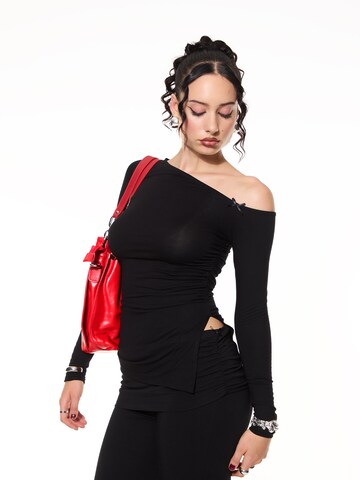 SHYX Shirt in Black: front