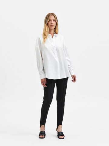 Camicia da donna 'SANNI' di SELECTED FEMME in bianco