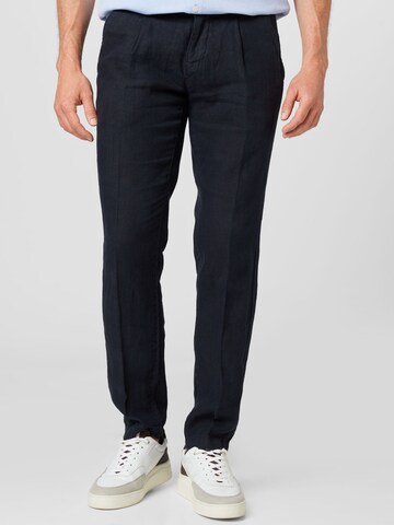 Marc O'Polo Pleat-Front Pants in Blue: front