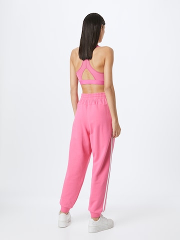 ADIDAS SPORTSWEAR Дънки Tapered Leg Спортен панталон 'Essentials' в розово