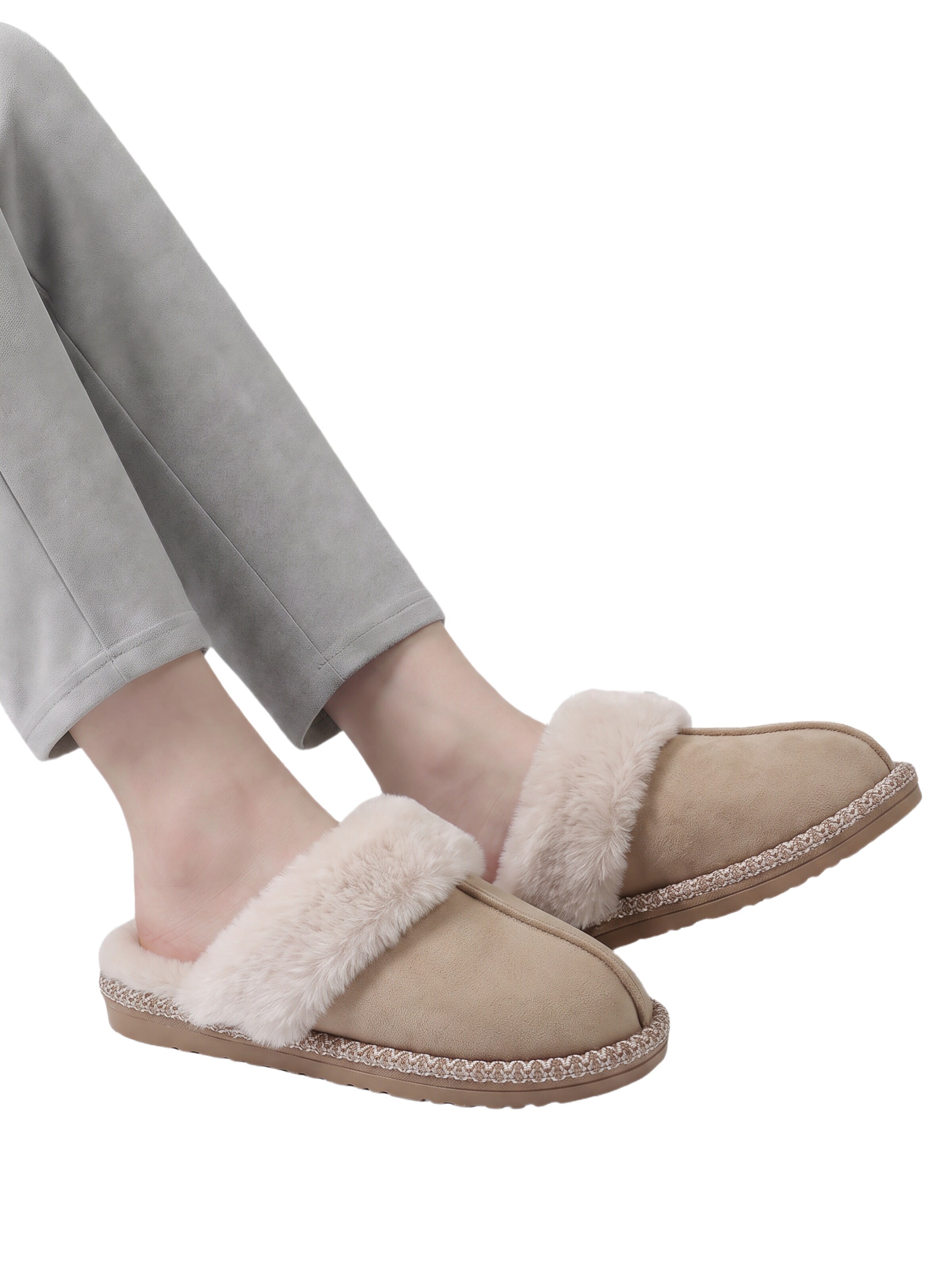 BONVERANO Slippers in Beige