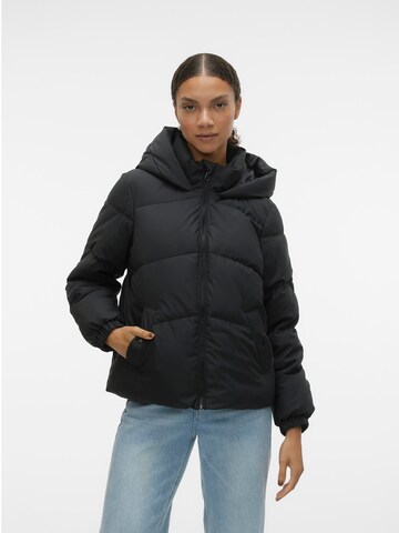 VERO MODA Winter jacket 'Gretafie' in Black: front