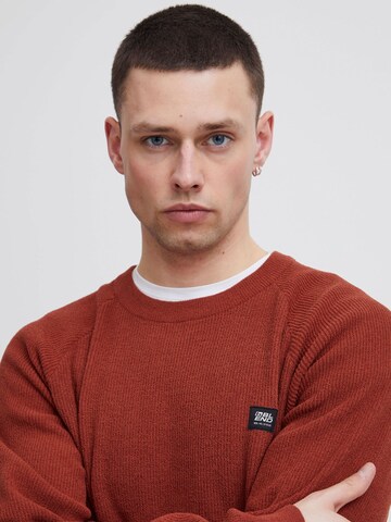BLEND Sweater in Red