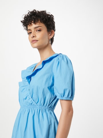 Rochie de la River Island pe albastru