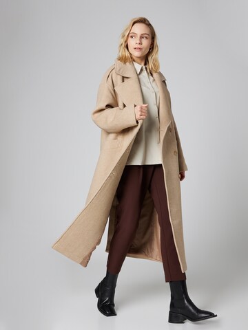 Guido Maria Kretschmer Women Between-seasons coat in Beige