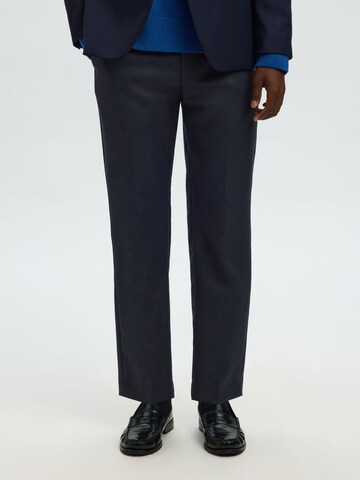 SELECTED Regular Pleated Pants in Blue: front