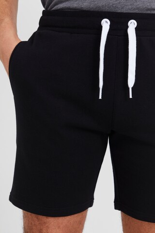 !Solid Regular Sweatshorts 'OLIVER' in Schwarz