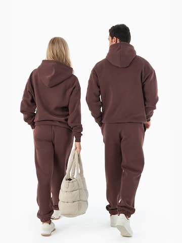 Organication Tapered Pants in Red