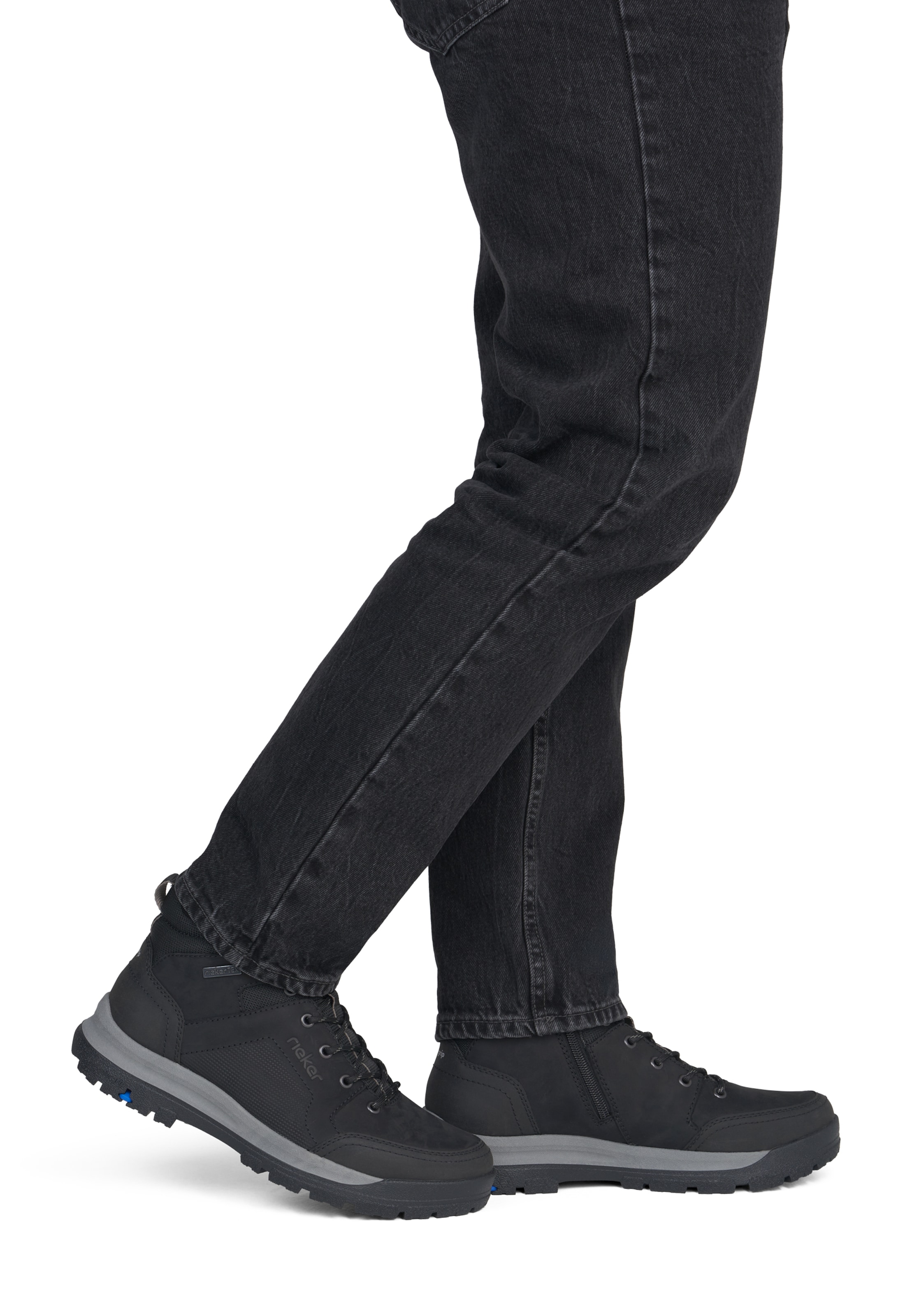 Bottes à lacets Rieker en noir : devant