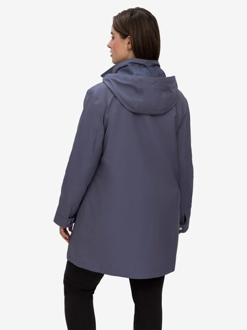 SHEEGO Between-Season Jacket in Blue