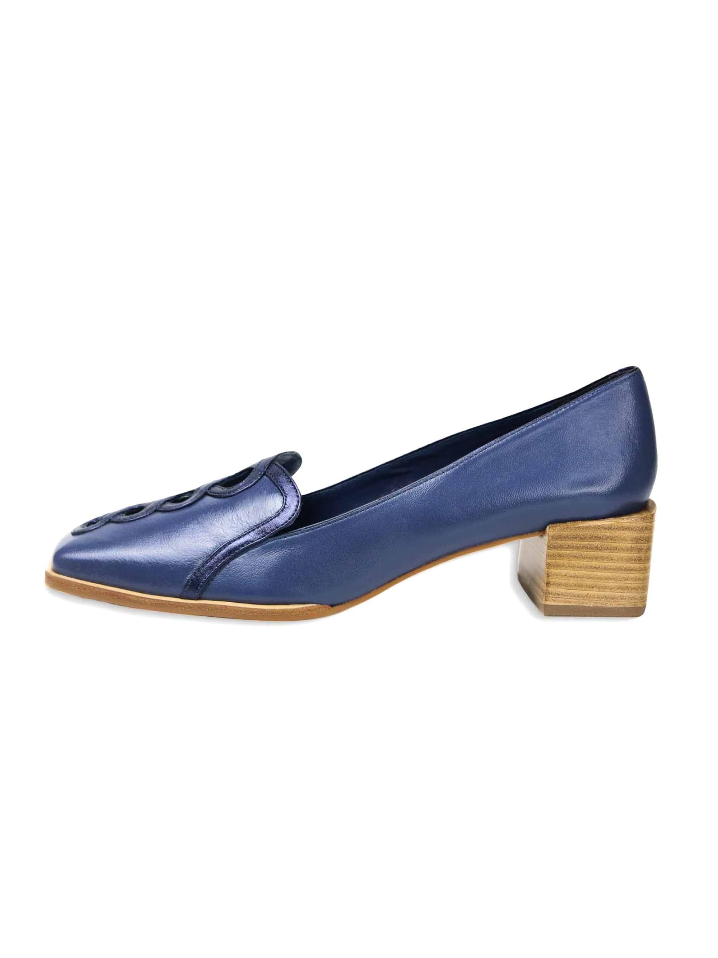 Mangara Atelier - Mocasines 'Mocassin Cordia en Cuir Bleu' en azul: frente