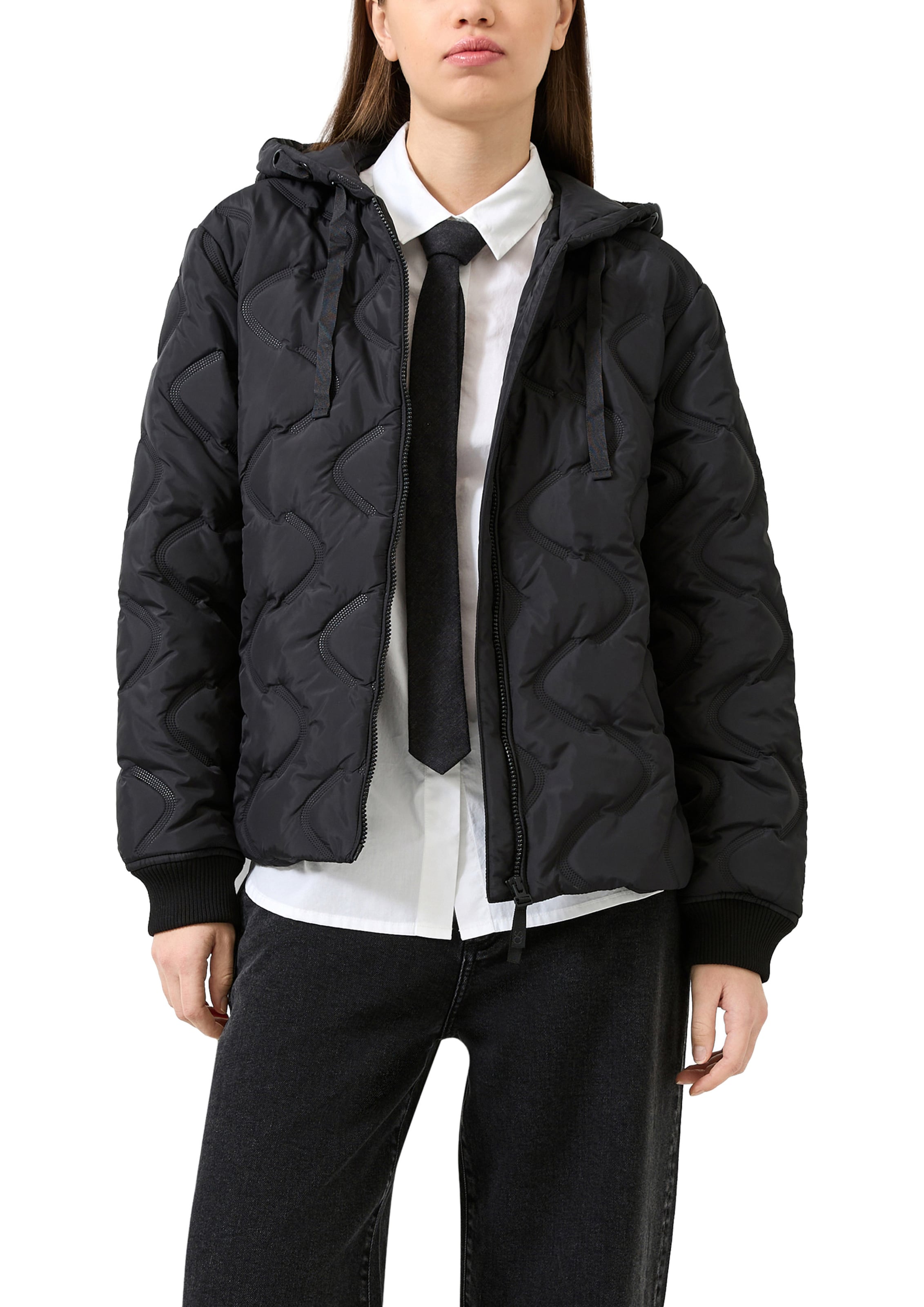 QS Between-Season Jacket in Black: front