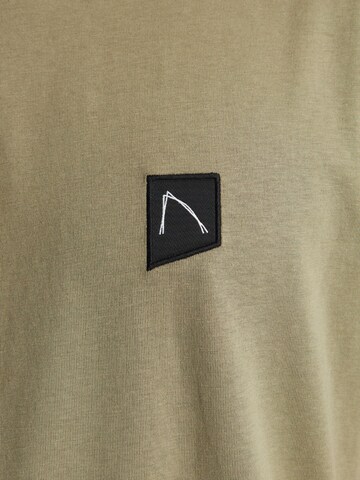 CHASIN' Shirt 'Bro' in Green