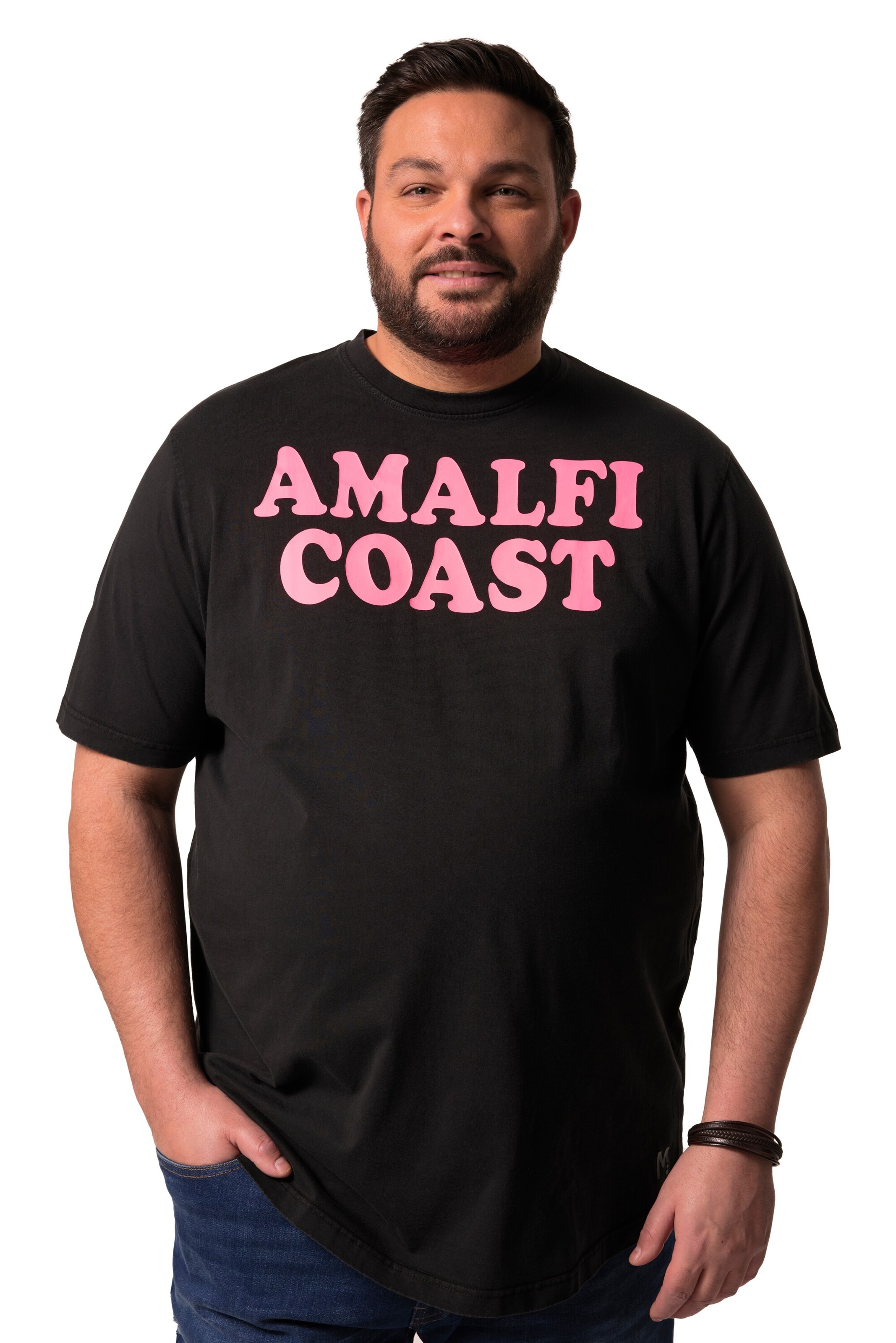 Men Plus Shirt in Black: front