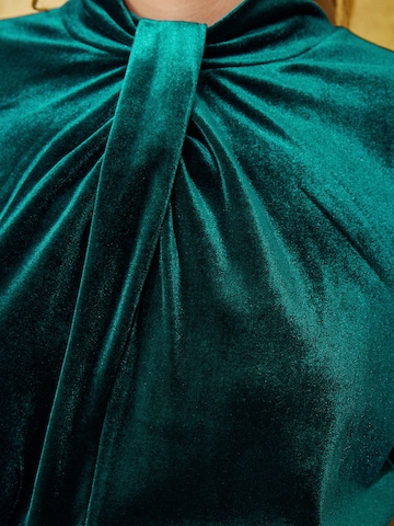 Robe de soirée love & roses en vert