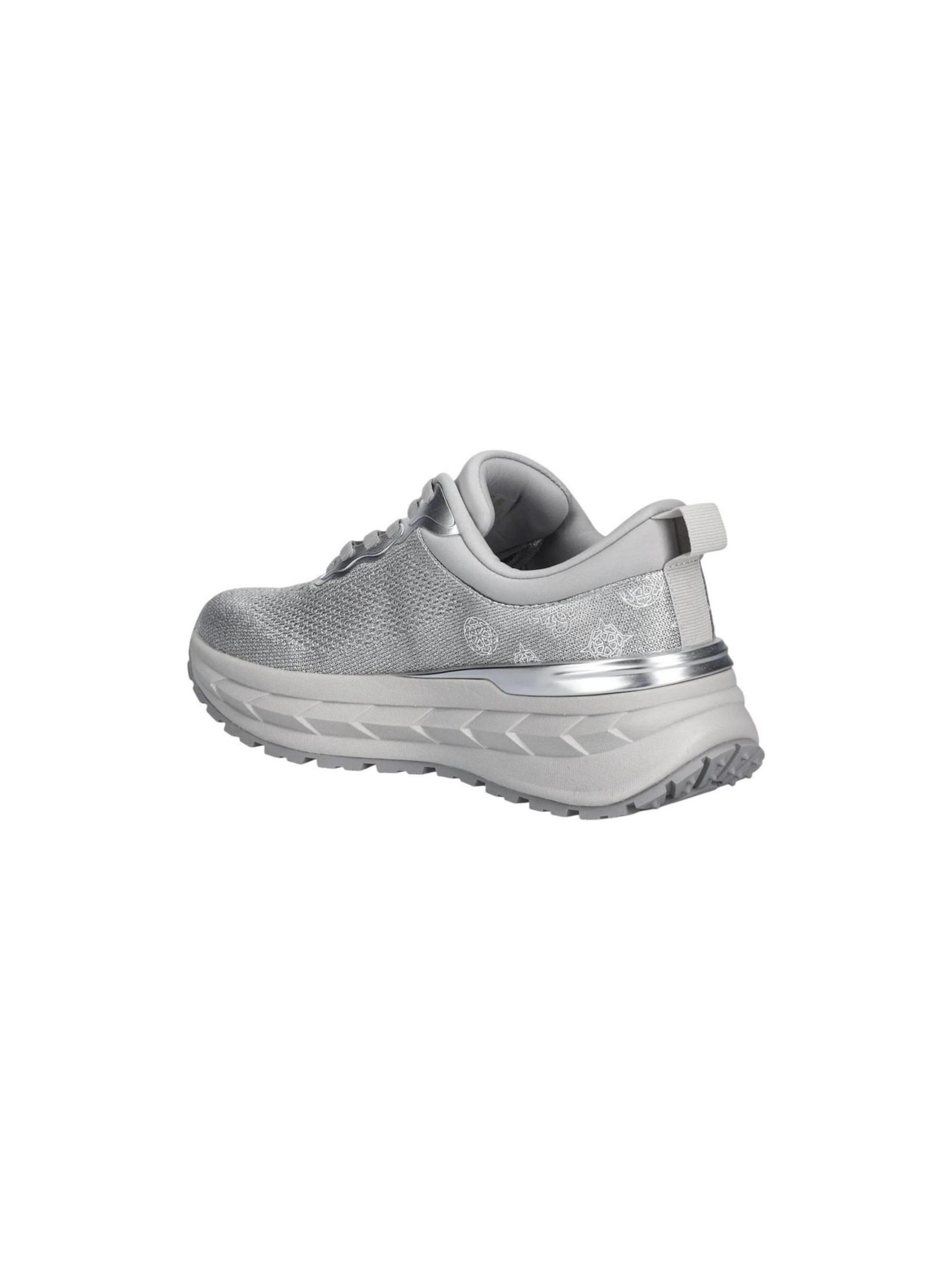 Sneaker bassa 'RUNIT3 FLPRN3 FAB12' di GUESS in argento
