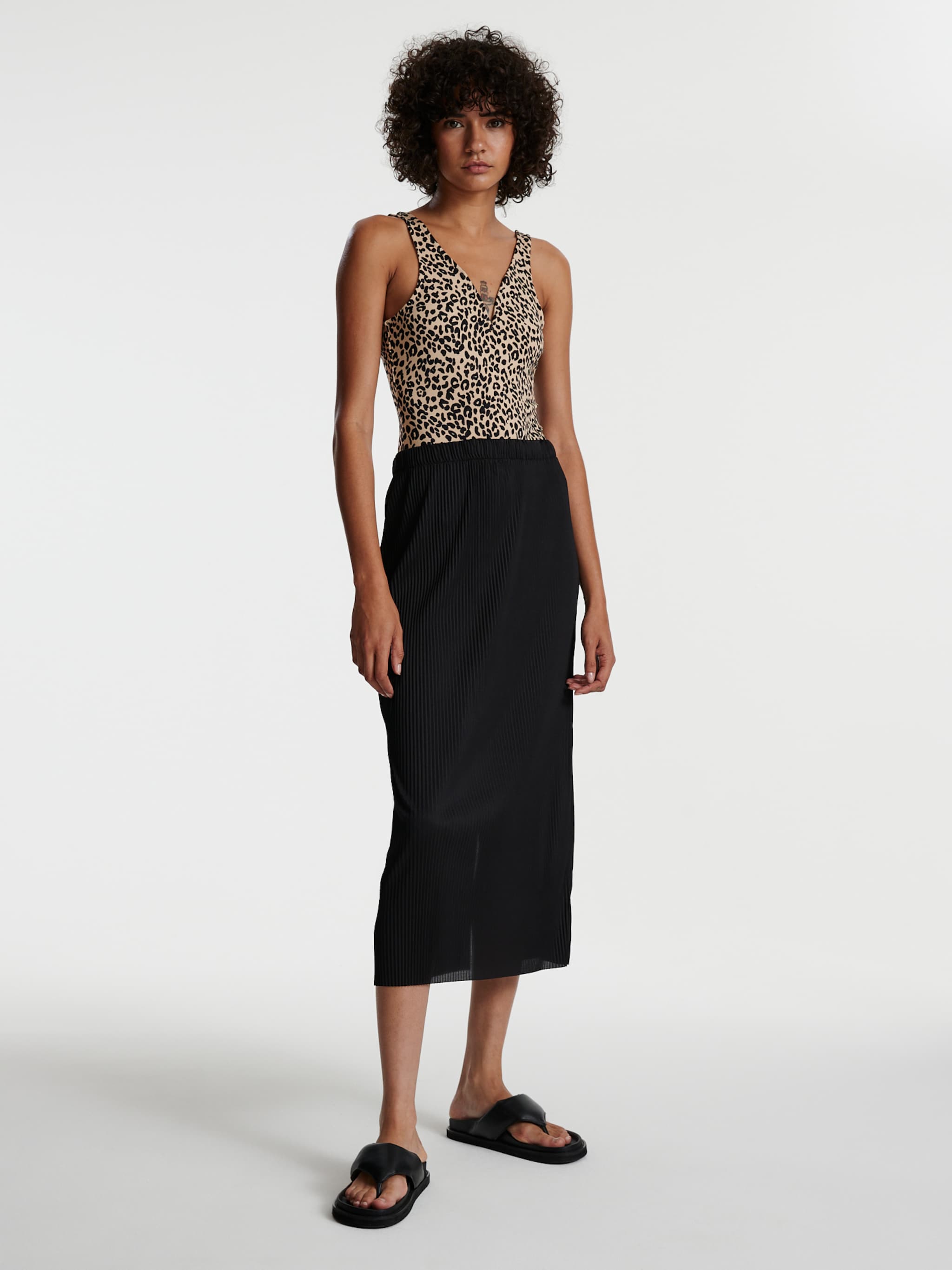 EDITED Produits Shirtbody 'Daliah' mélange de couleurs