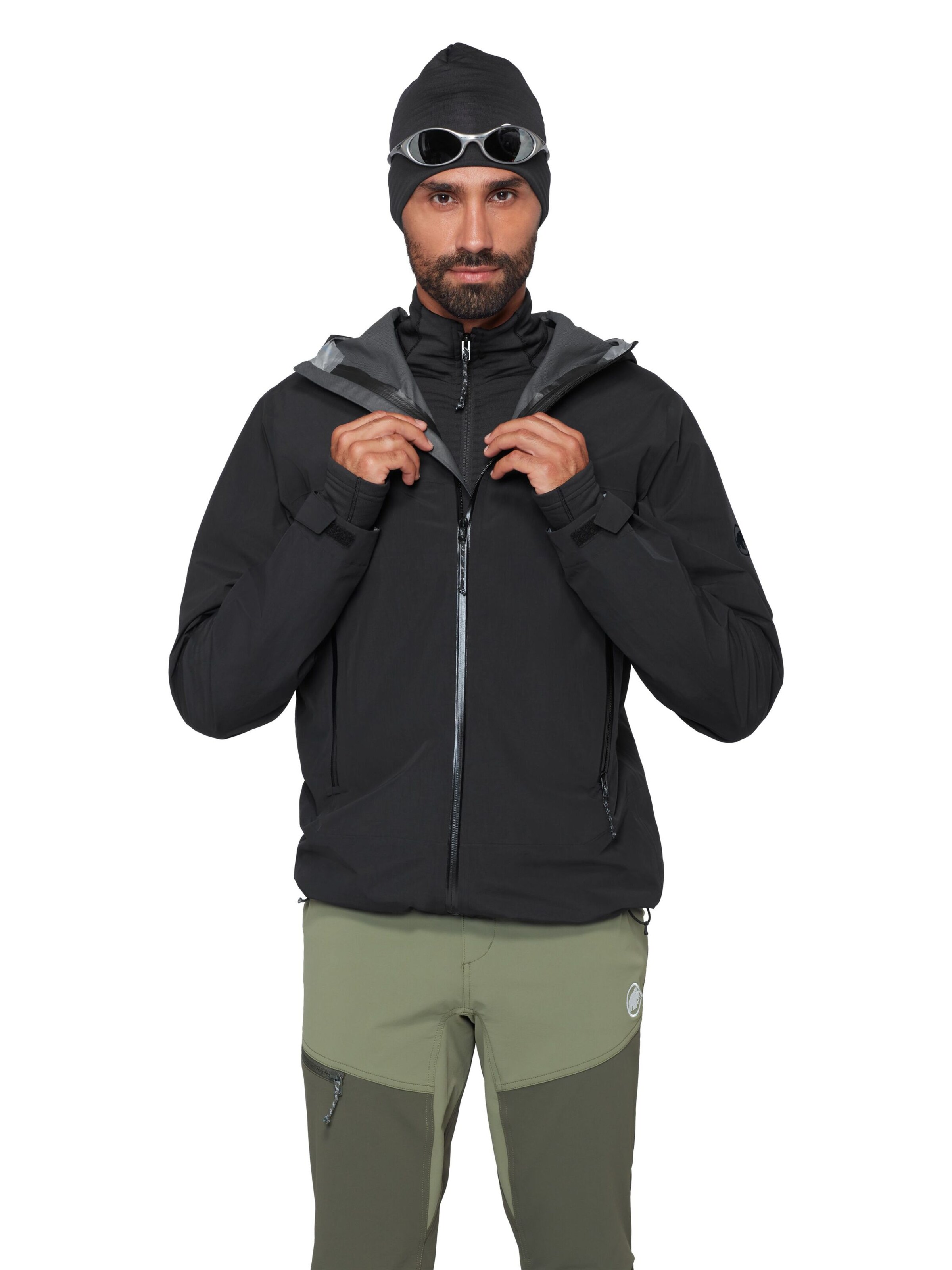 MAMMUT Outdoor jacket in Black: front