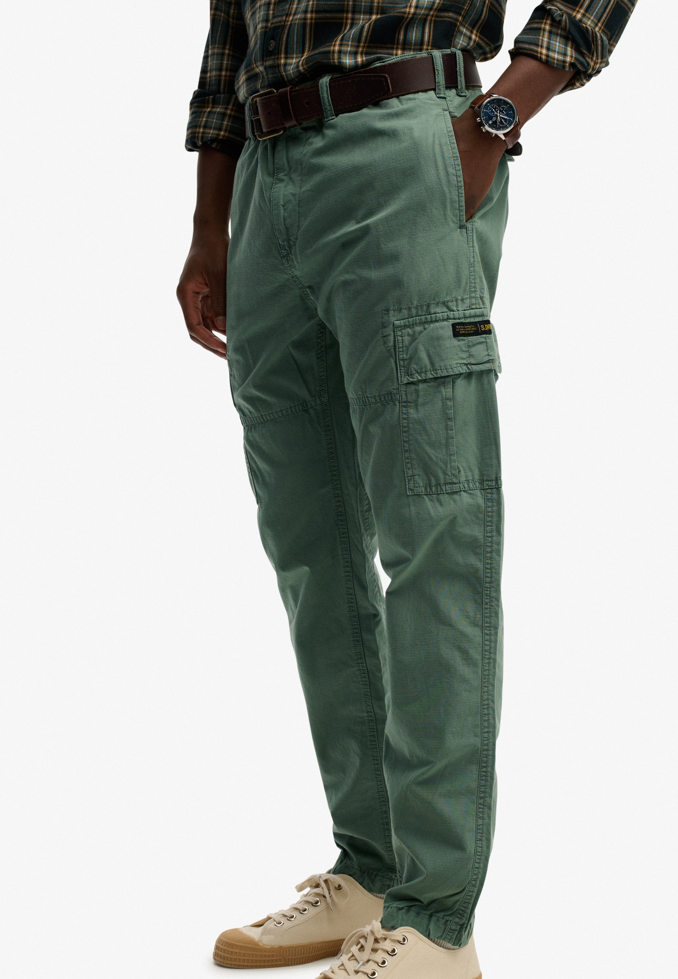 Superdry & Co Regular Hose in Grün