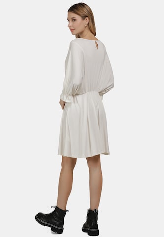 Robe d’été DreiMaster Vintage en blanc