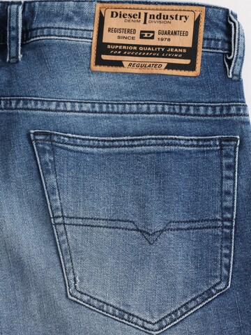 DIESEL Slimfit Jeans 'THOMMER-R'‌‌ in Blau