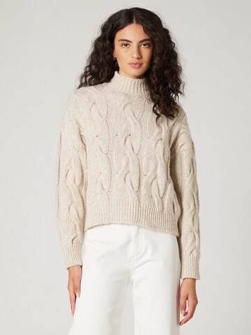 Guido Maria Kretschmer Women Sweater 'Cassidy' in Beige: front