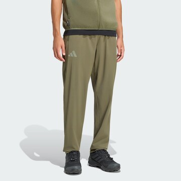 Regular Pantalon de sport 'Essentials' ADIDAS TERREX en vert : devant