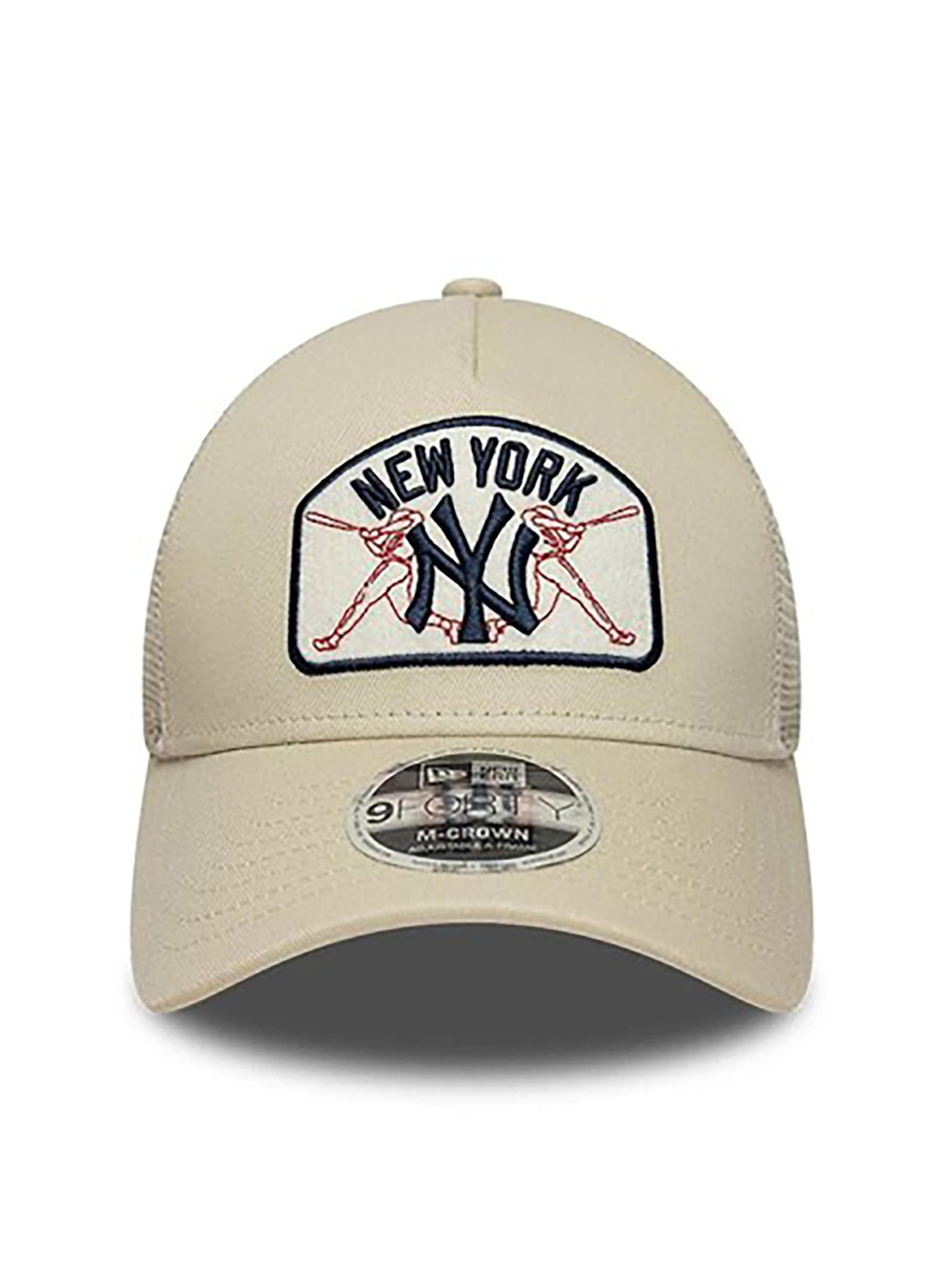 NEW ERA Cap '9FORTY Trucker Cap MLB New York Yankees Patch' in Beige: front