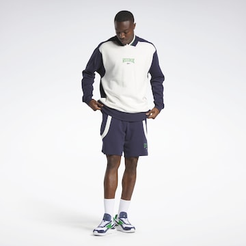 Reebok - Sweatshirt em branco