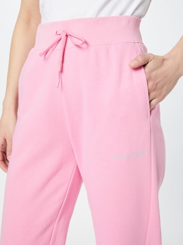 Effilé Pantalon Calvin Klein Sport en rose