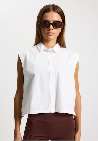 rethinkit studios Blouse 'Worki' in Wit: voorkant