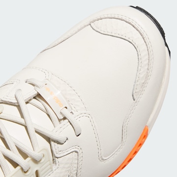 Chaussure de sport 'ZX 8000' ADIDAS PERFORMANCE en beige