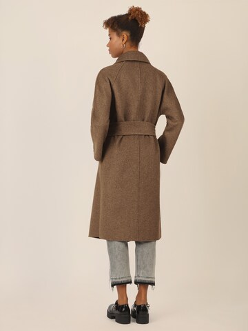 APART Between-Seasons Coat in Brown