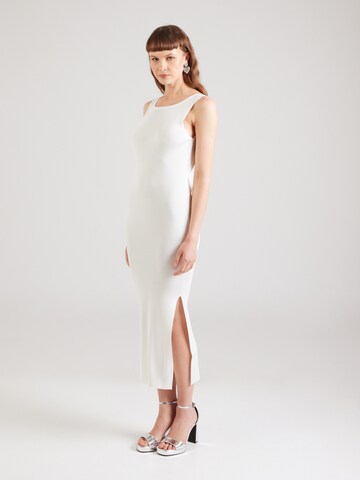 GUESS - Vestido de punto 'JIULIA' en blanco: frente