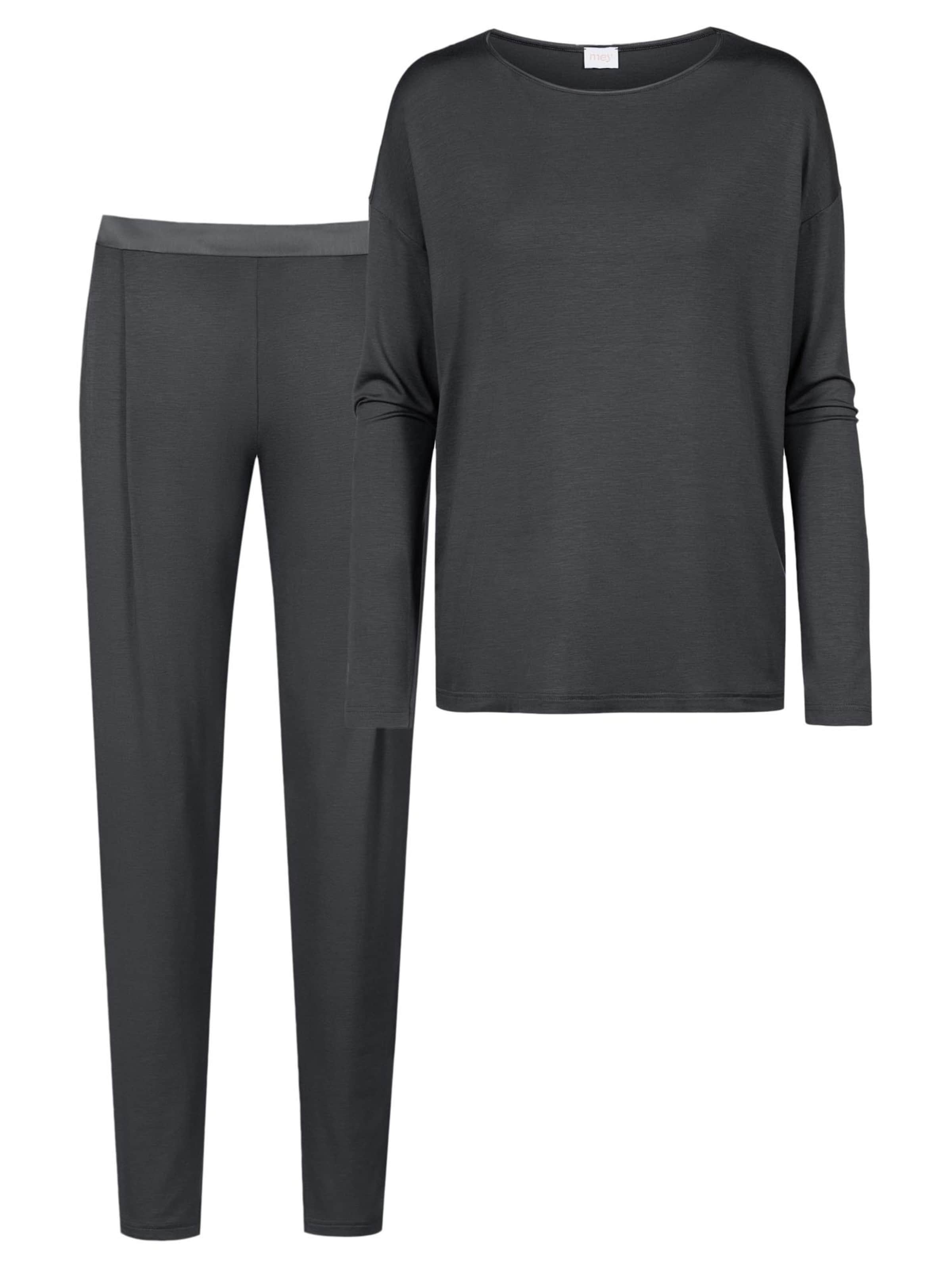 Mey Pyjama 'Pure Chic' in Grau: Vorderseite